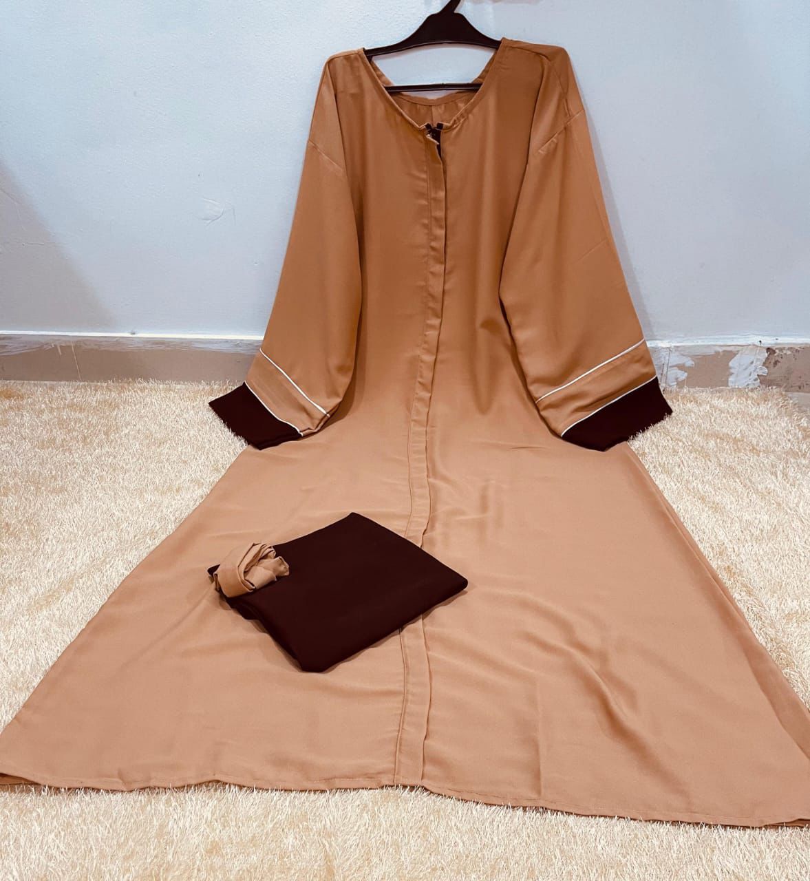 Crown Abaya With Stoller